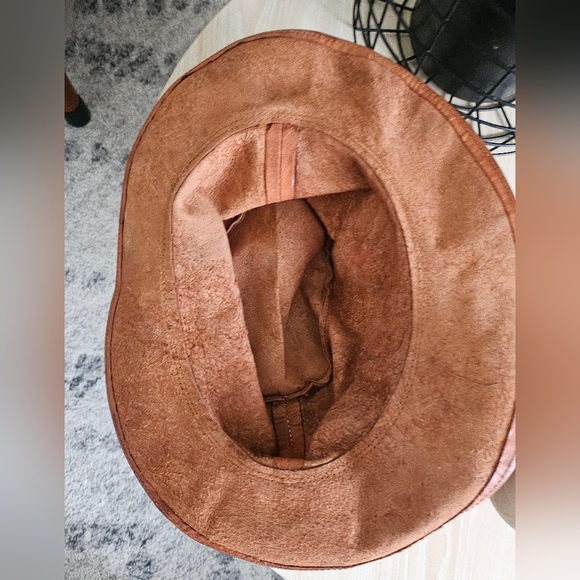 Afghanistan Men's Genuine Brown Leather Hat. - Picture 5 of 6